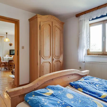 In Neukirchen Near Heiligen Blut * Neukirchen beim Heiligen Blut
