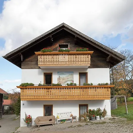 In Neukirchen Near Heiligen Blut Holiday home